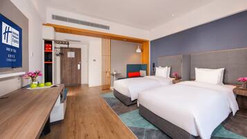 Zimmersafe, schallisolierte Zimmer, BĂŒgeleisen/BĂŒgelbrett