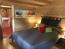 Chalet estándar, baño privado, vistas a la piscina