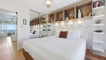 2 bedrooms, iron/ironing board, Internet, bed sheets