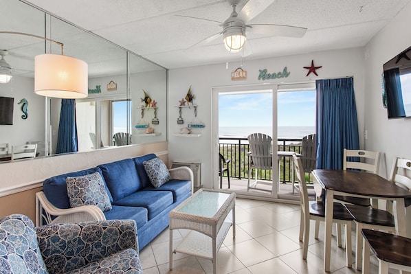 Flat-screen TV, DVD player - Beacher's Oceanfront Balcony Suite with onsite Front Desk and Staff (St. Augustine)