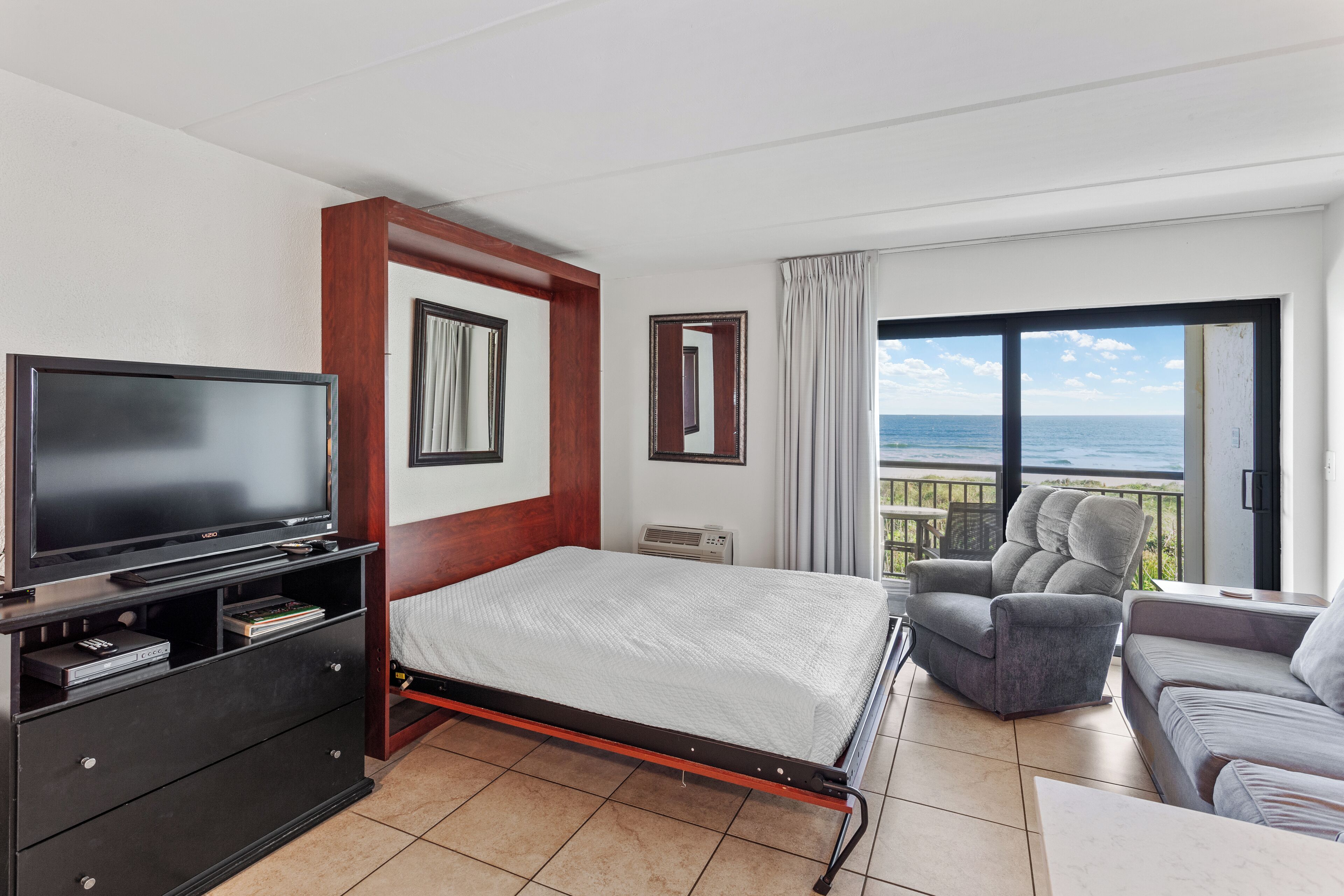 1 chambre, fer et planche à repasser, accès Internet, draps fournis