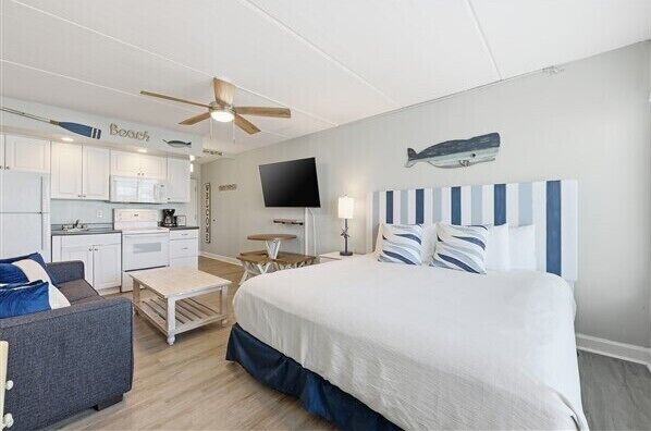 Iron/ironing board, free WiFi, bed sheets