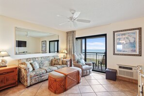 テレビ、DVD プレーヤー