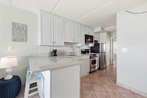 Fridge, microwave, oven, coffee/tea maker - Beacher's Oceanfront Balcony Suite with Onsite Front desk and staff (St. Augustine)
