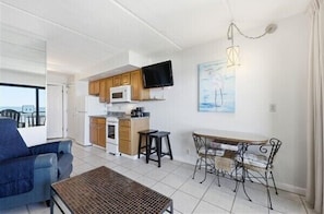 Fridge, microwave, oven, coffee/tea maker