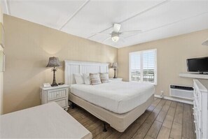 1 makuuhuone, silitysrauta/-lauta, internet, vuodevaatteet