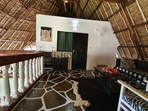 Villa, 2 habitaciones | Balcón