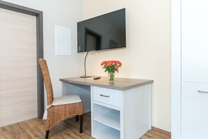 Deluxe Apartment, Private Bathroom