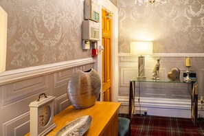 Interior - Barford House - Ground Floor Self-Catering Apartment Southport (Southport)