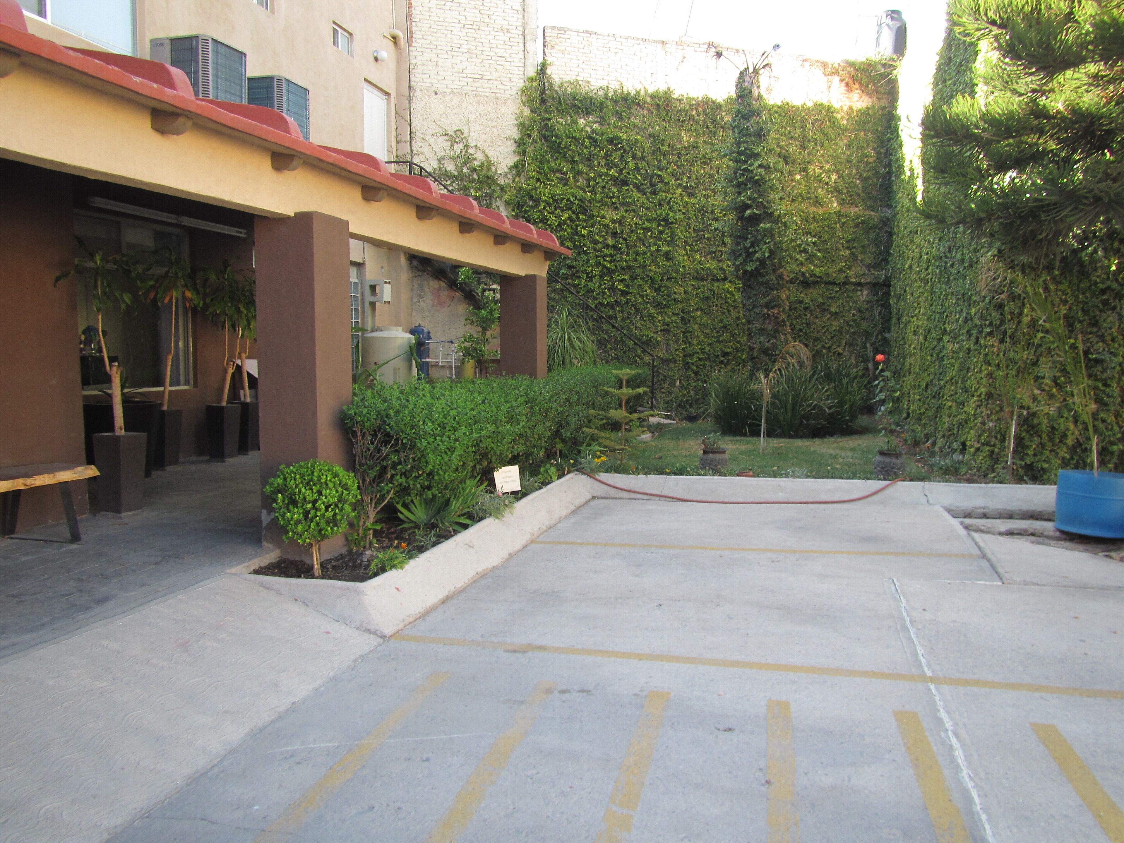 Photo - Genesis Suites / Lofts