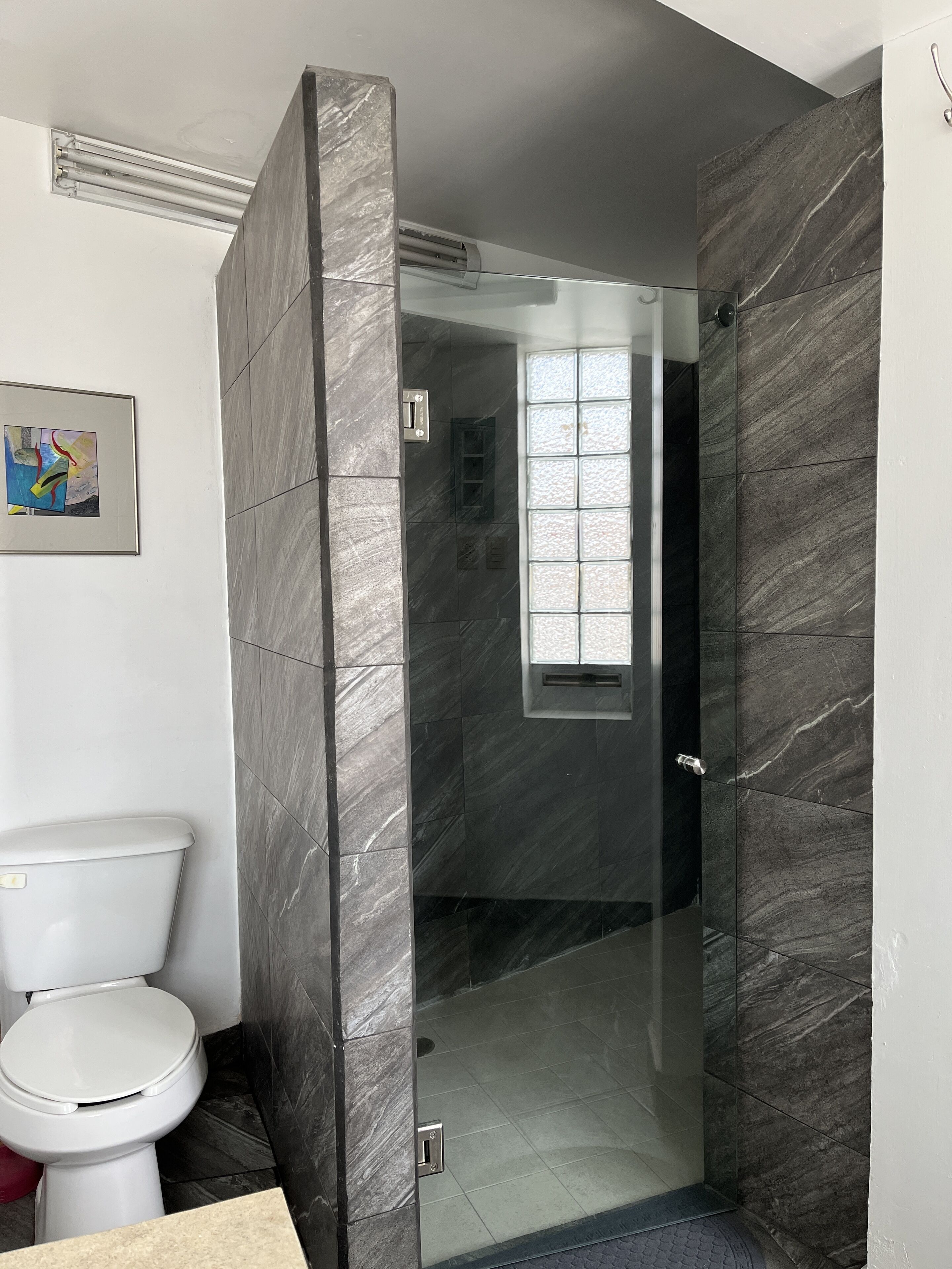 Photo - Genesis Suites / Lofts