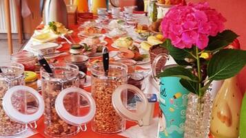 Daily buffet breakfast (EUR 6.5 per person)