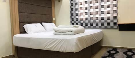 Apartament clàssic | 2 dormitoris, llençols de cotó egipci i roba de llit d'alta qualitat