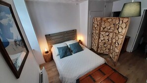 2 chambres, fer et planche à repasser, Wi-Fi gratuit