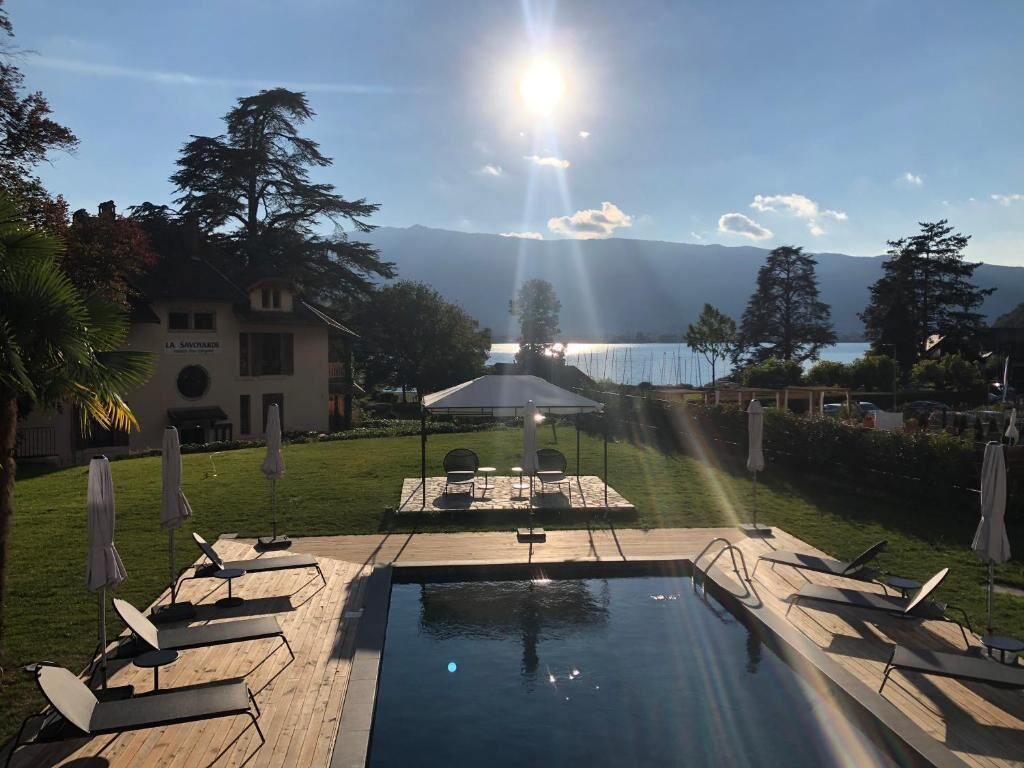 Seasonal outdoor pool, pool umbrellas, sun loungers