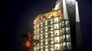 Exterior - Hoa Binh 1 Hotel (Long Xuyen)