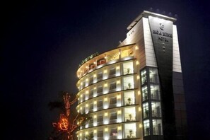 Exterior - Hoa Binh 1 Hotel (Long Xuyen)
