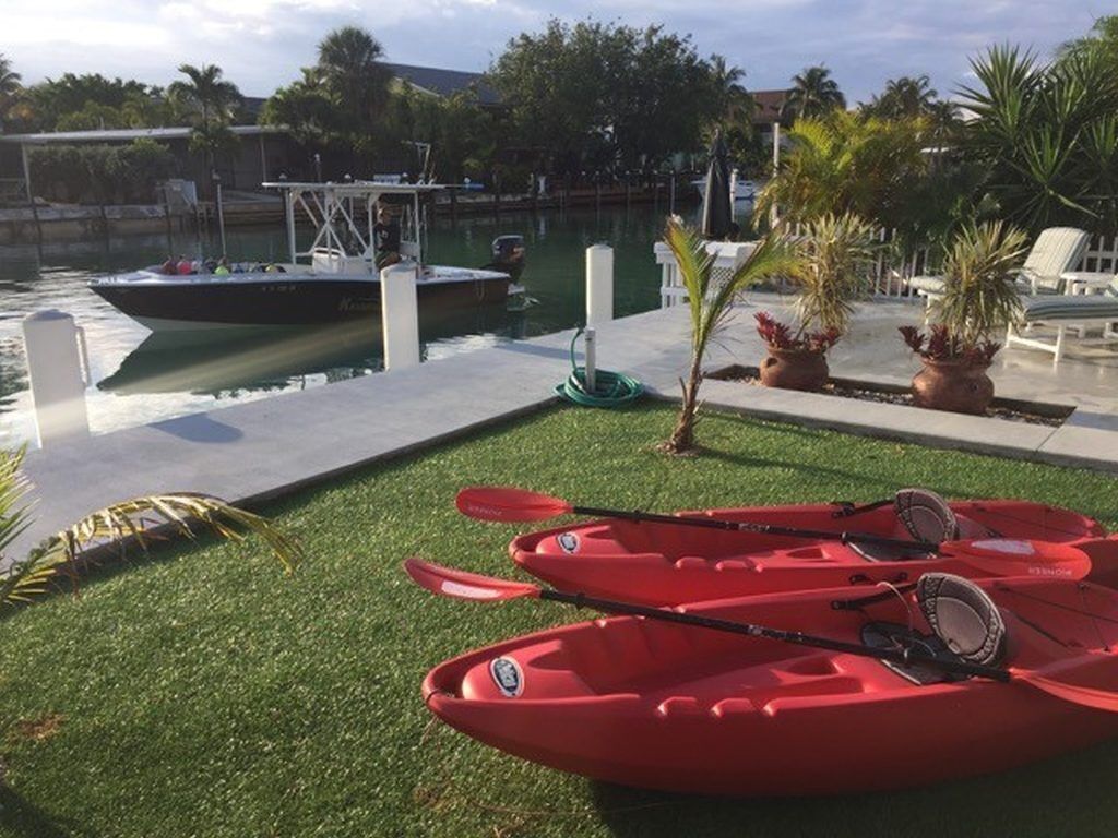 Kayaks, Porch, Key Colony Beach, Cabana Club and Dockage!
