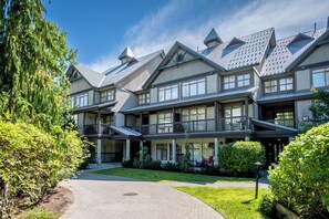 Exterior - Stoney Creek Northstar-Whistler Premier (Whistler)