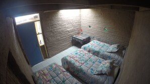 Deluxe Triple Room | Laptop workspace, soundproofing, free WiFi, bed sheets - Hostal Casa Buenavista (San Pedro de Atacama)