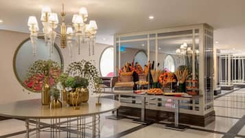 Daily buffet breakfast (SAR 50 per person)