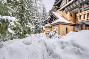 Exterior - Stoney Creek Sunpath by Whistler Premier (Whistler)