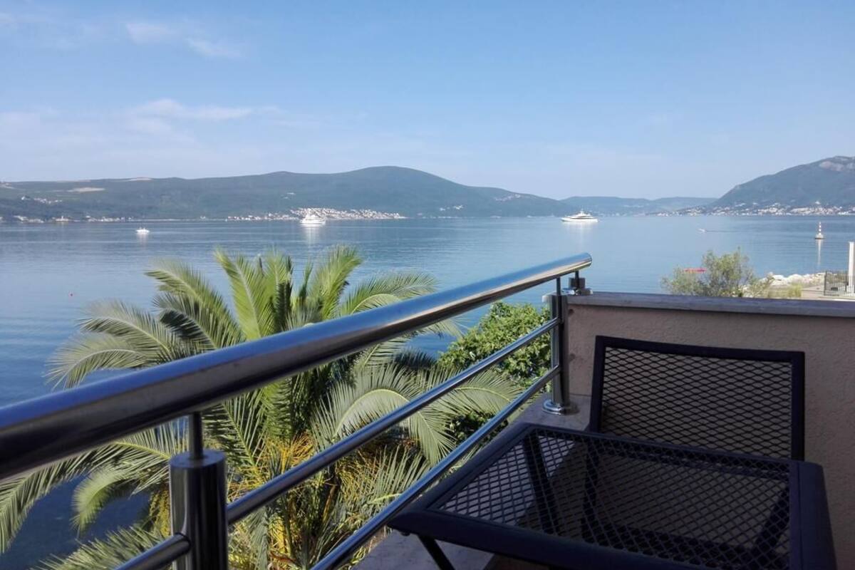 Comfort Apartment, Sea View | Balcony