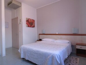 Classic Double or Twin Room - Hotel Marta Forlì (Forlì)