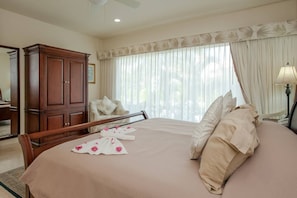 1 bedroom, in-room safe, iron/ironing board, WiFi