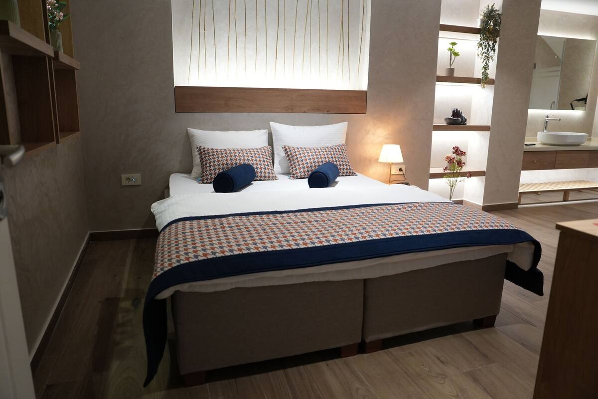 Comfort Room | Desk, soundproofing, free WiFi, bed sheets