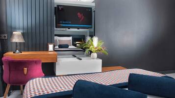 Bureau, chambres insonorisées, Wi-Fi gratuit, draps fournis