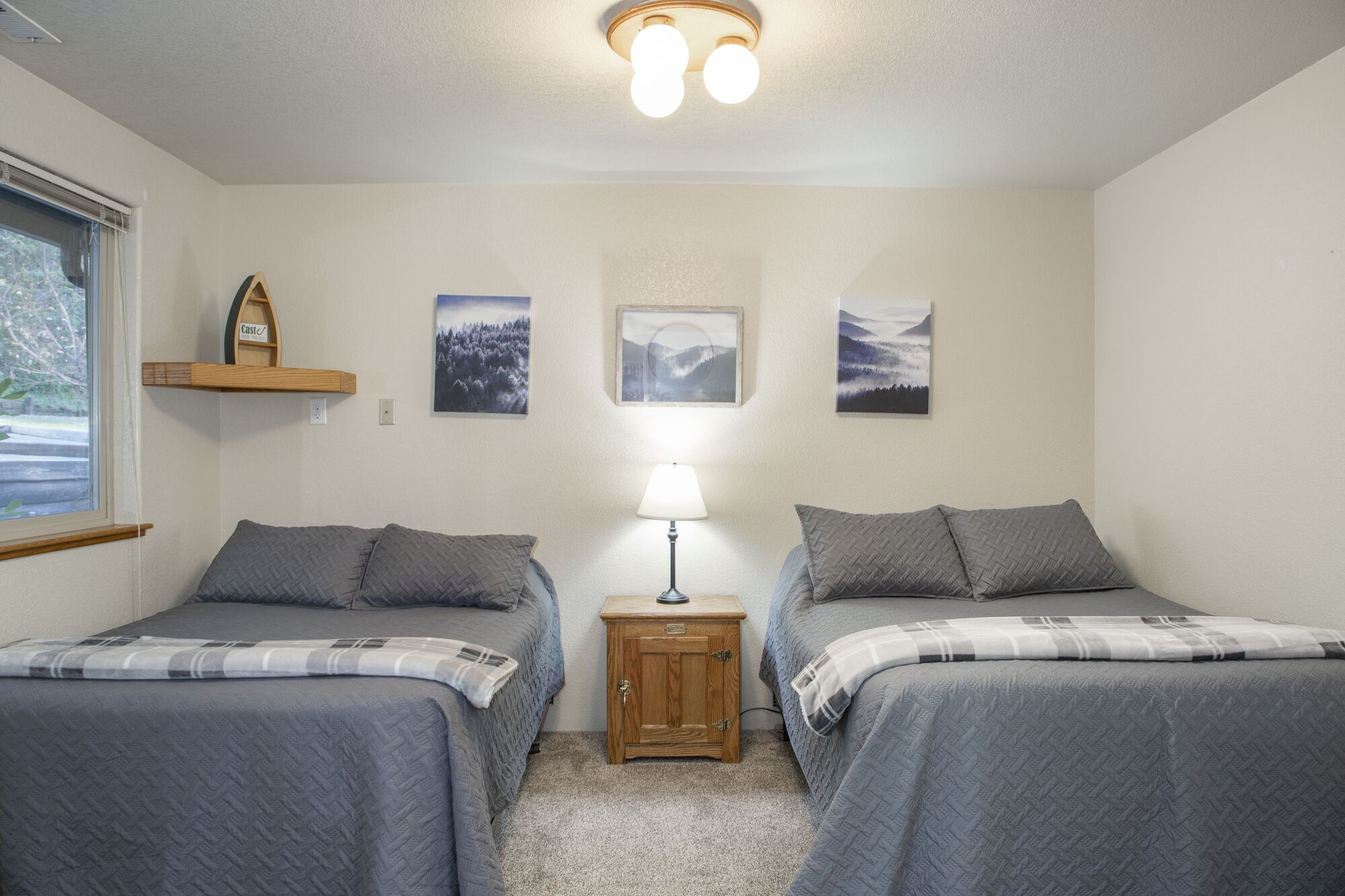 8 bedrooms, WiFi, bed sheets, wheelchair access