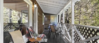 Cozy, Country Cottage Near the Rogue River