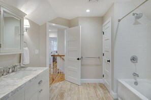 Towels - Reconstructed History (Orleans)