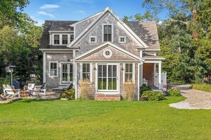 Exterior - Reconstructed History (Orleans)