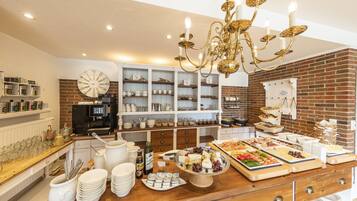 Daily buffet breakfast (EUR 15.00 per person)