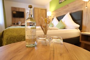 ห้องคอมฟอร์ทดับเบิล | ตู้นิรภัยในห้องพัก, โต๊ะทำงาน, Wi-Fi ฟรี, ผ้าปูที่นอน