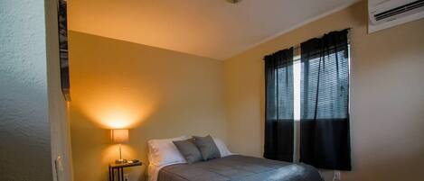 1 bedroom, iron/ironing board, WiFi