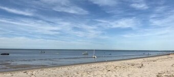 Spacious home less than .1 mile to private assoc beach