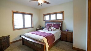 3 bedrooms, iron/ironing board, free WiFi, bed sheets