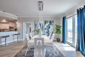 Condo, 2 Bedrooms | Private kitchen