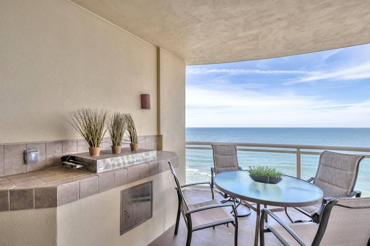 Condo, 3 Bedrooms