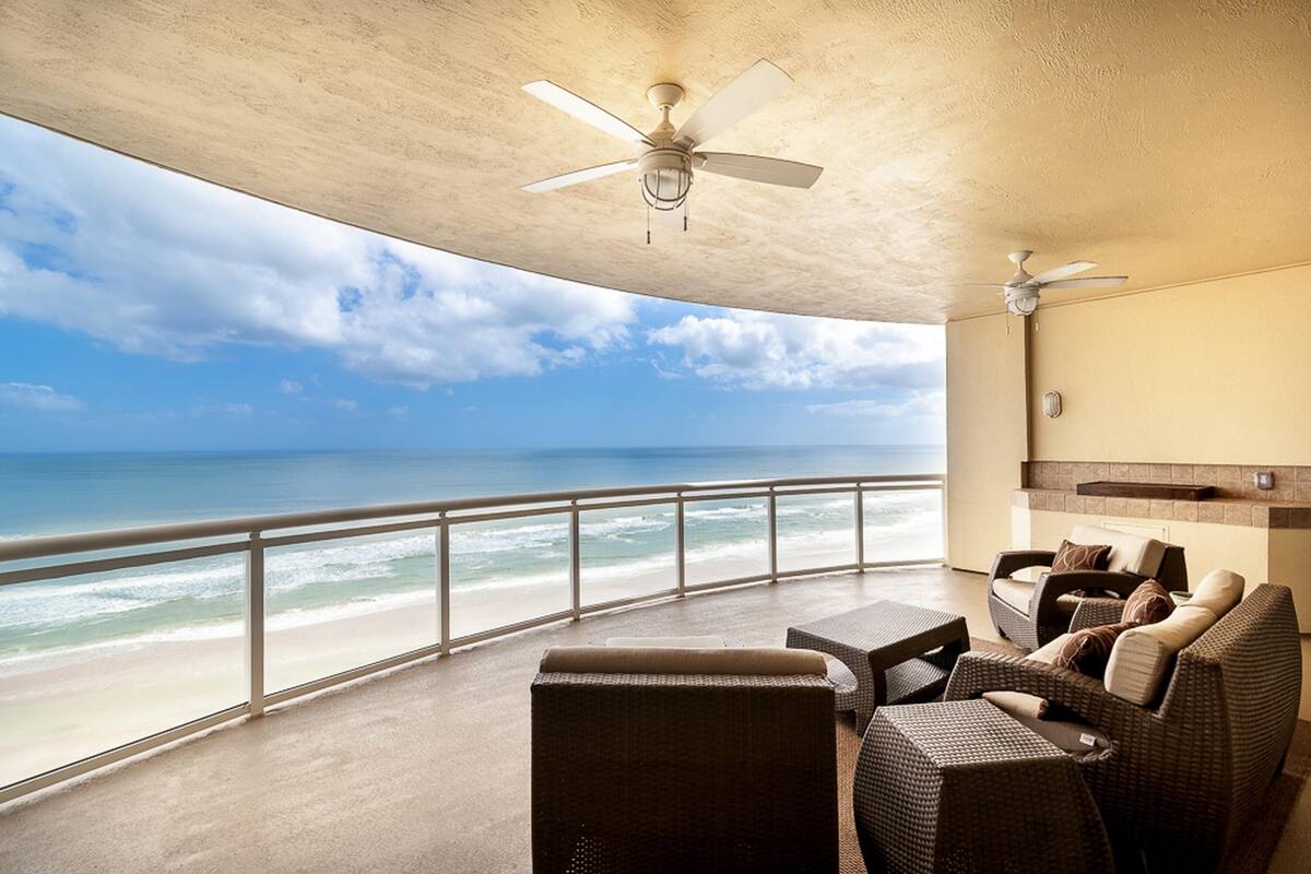 Condo, 3 Bedrooms