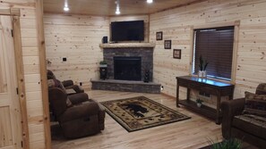 Interior - New Construction, 2080 sq. ft. cabin, located 8 blocks to YNP West Entrance (West Yellowstone)