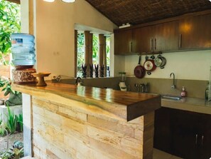 Fridge, oven, toaster, blender