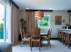 Leilighet, 2 soverom | Spiseområde