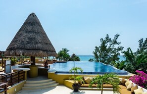 Pool - Casa Soleada 2 Bedroom Condo by RedAwning (Playa del Carmen)