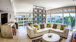 Condo, 3 habitaciones | Interior