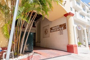 Condo, 3 habitaciones | Exterior