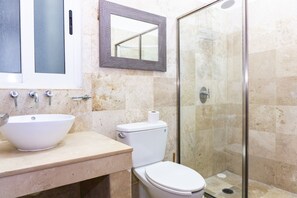 Condo, 3 habitaciones | Baño | Toallas 